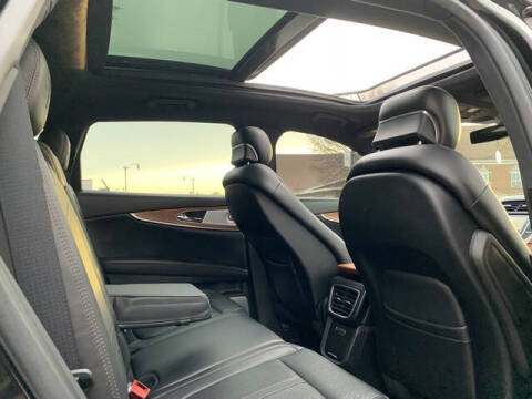 2019 Lincoln Nautilus Black Label