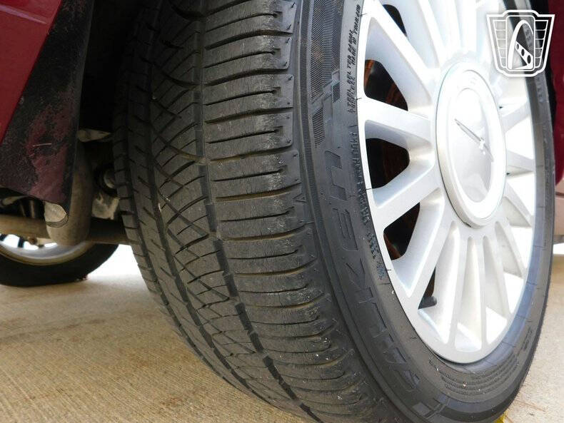 2004 Ford Thunderbird Deluxe