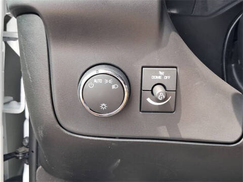 2025 Chevrolet Express 3500