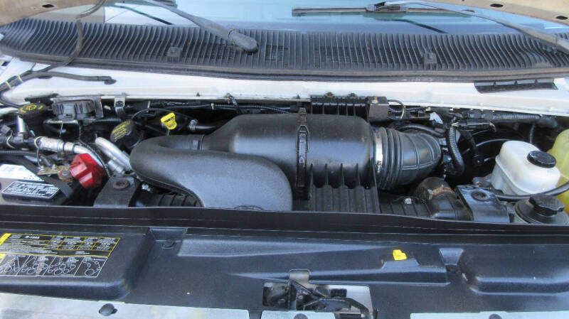 2013 Ford E-Series E-350 SD