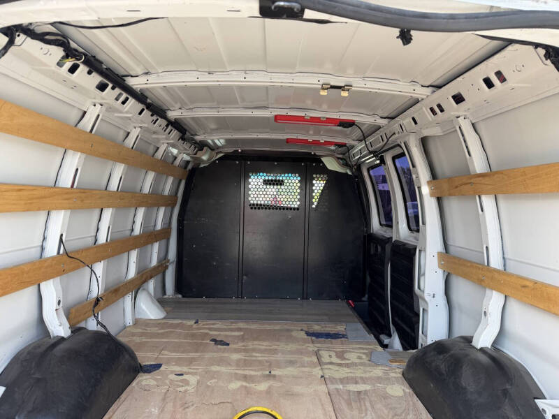 2021 Chevrolet Express 2500