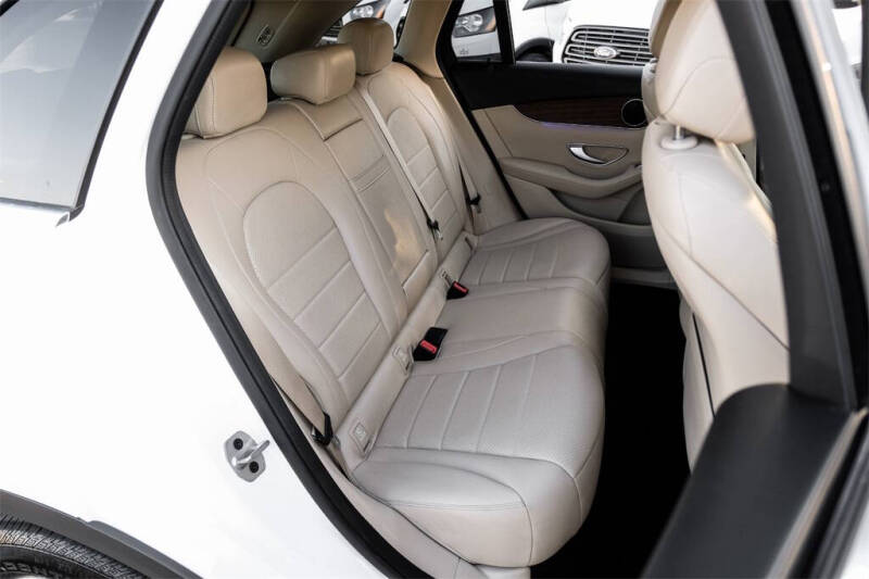 2022 Mercedes-Benz GLC GLC 300