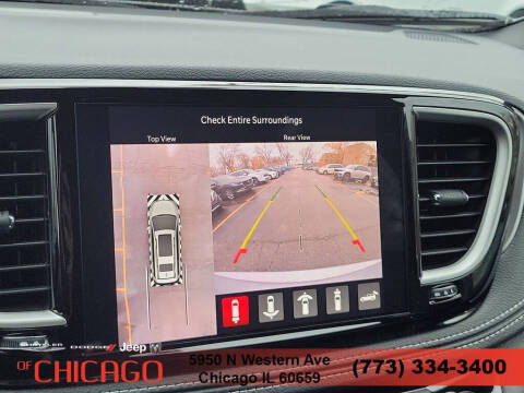 2026 Chrysler Pacifica Select