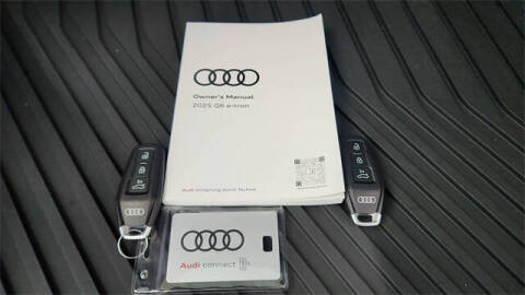 2025 Audi Q6 e-tron quattro Premium Plus