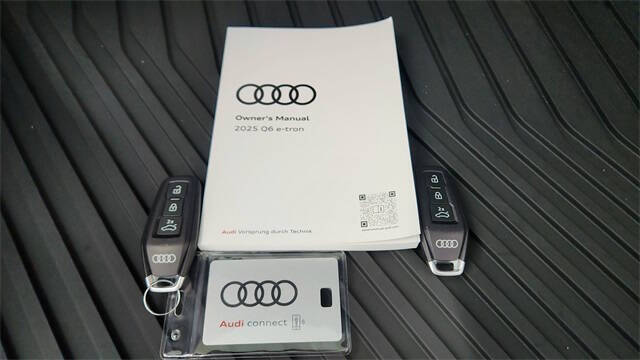 2025 Audi Q6 e-tron quattro Premium Plus