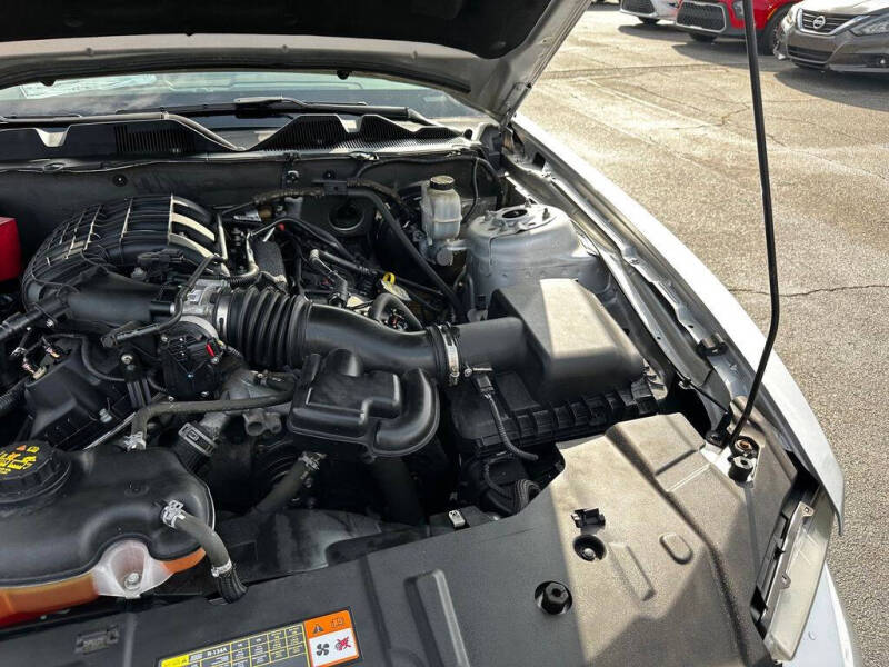 2013 Ford Mustang V6