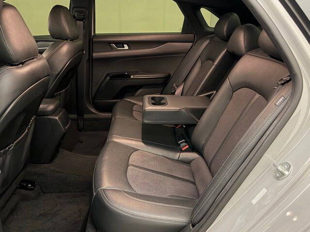 2023 Kia K5