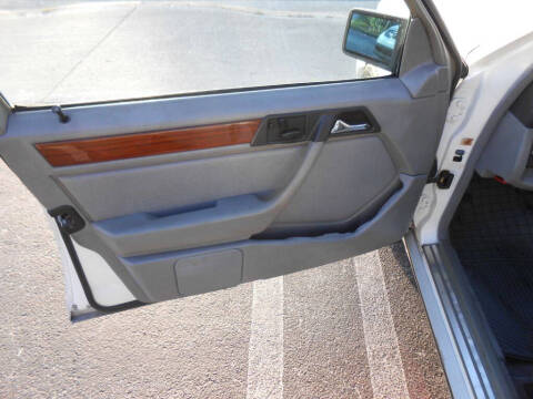 1994 Mercedes-Benz E-Class E 320