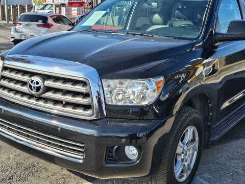 2013 Toyota Sequoia SR5