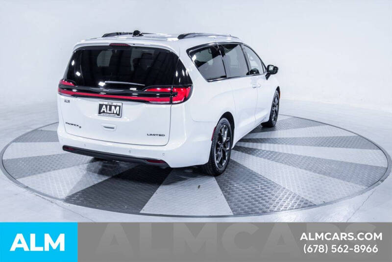 2025 Chrysler Pacifica Limited