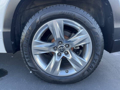 2016 Toyota Highlander Limited