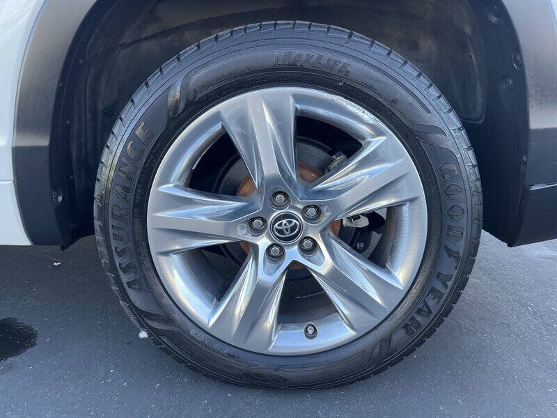 2016 Toyota Highlander Limited