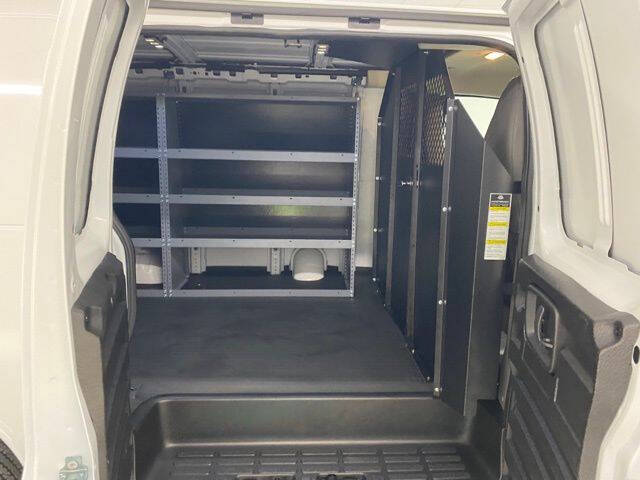 2025 Chevrolet Express 2500