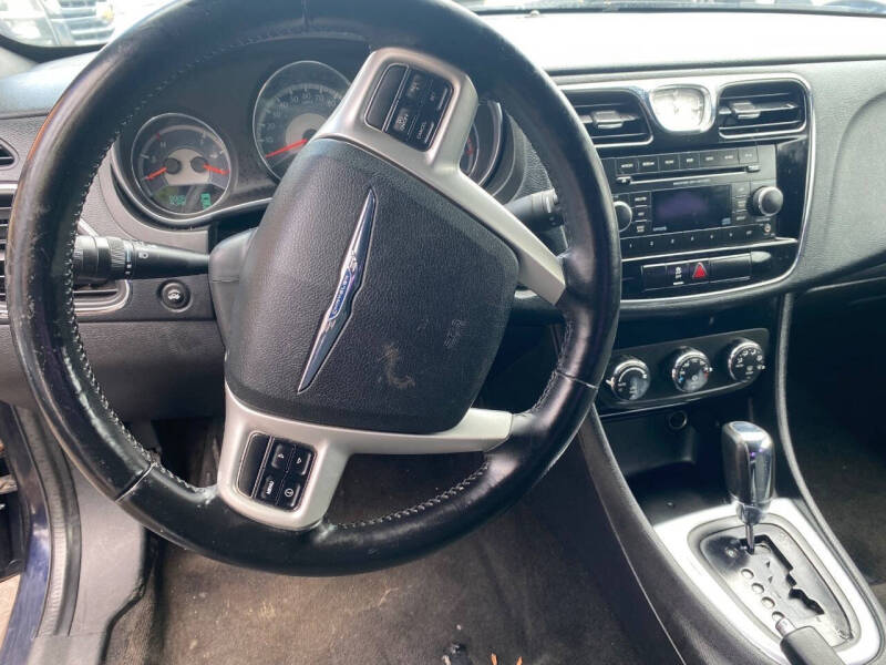 2012 Chrysler 200 Touring