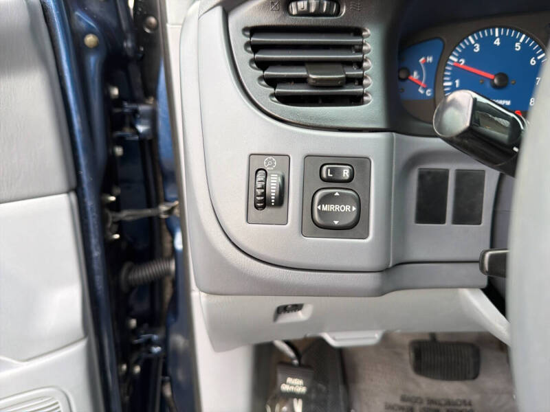 2001 Toyota Sienna LE