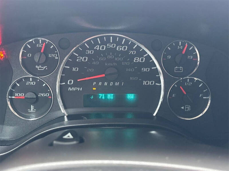 2023 Chevrolet Express 2500