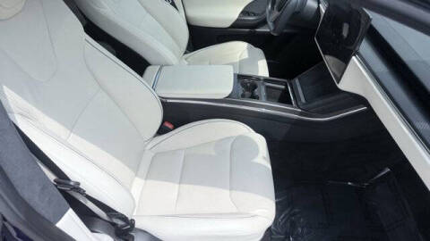 2022 Tesla Model X Plaid
