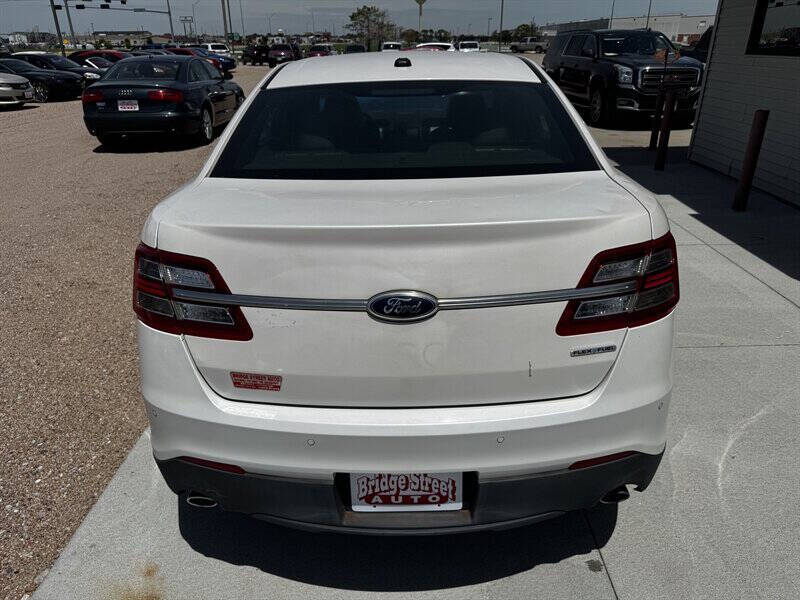 2013 Ford Taurus SEL