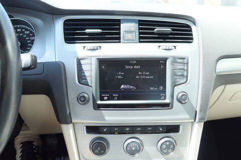 2017 Volkswagen Golf