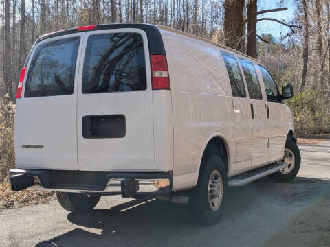 2024 Chevrolet Express 2500