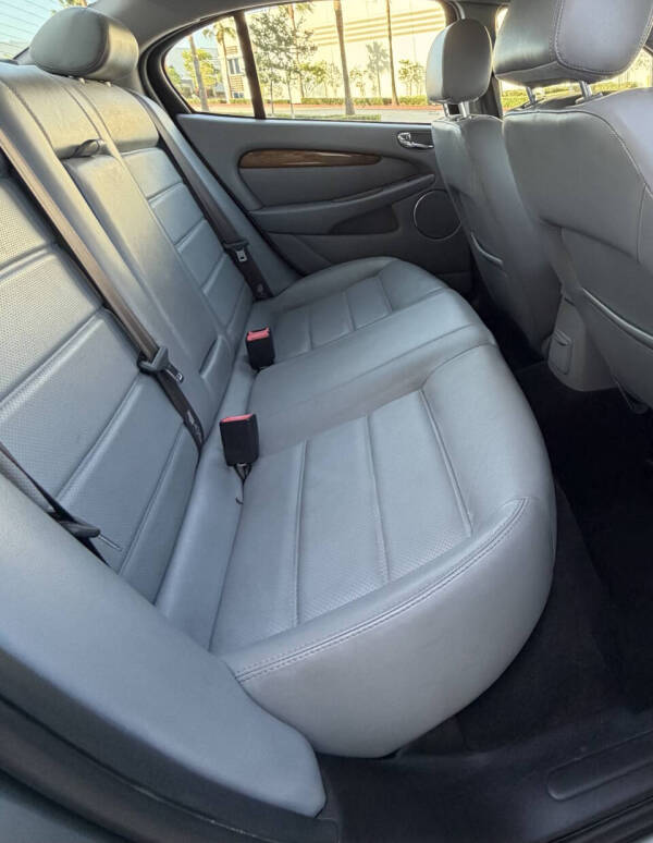 2004 Jaguar X-Type 3.0