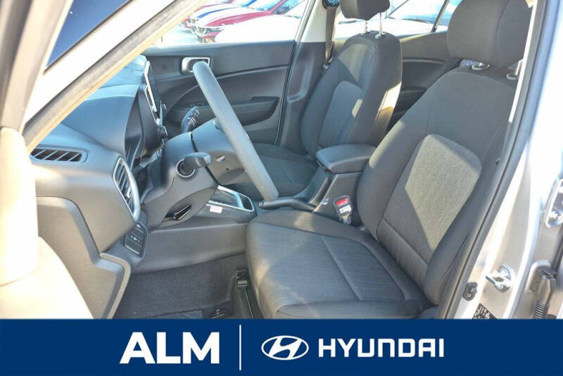 2026 Hyundai Venue SE