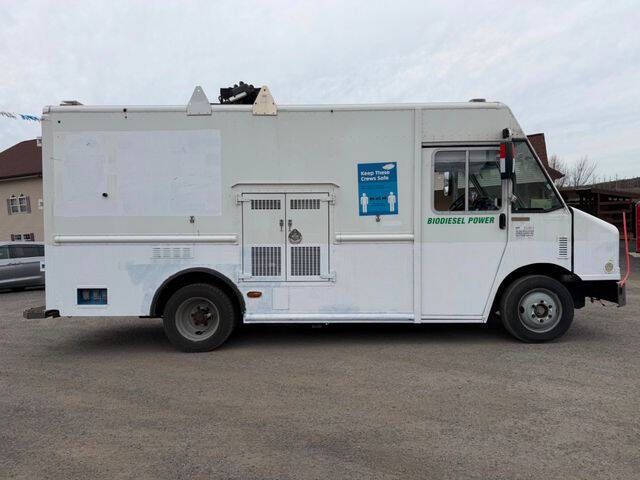 2018 Freightliner MT45 Chassis