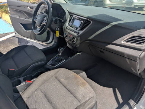 2021 Hyundai Accent SE