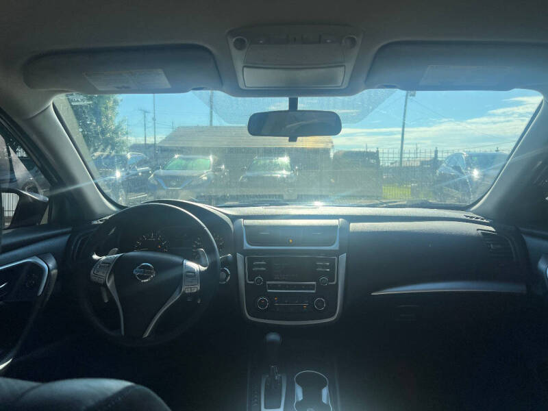 2017 Nissan Altima 2.5 SR