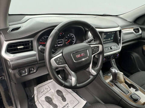 2017 GMC Acadia SLE-2