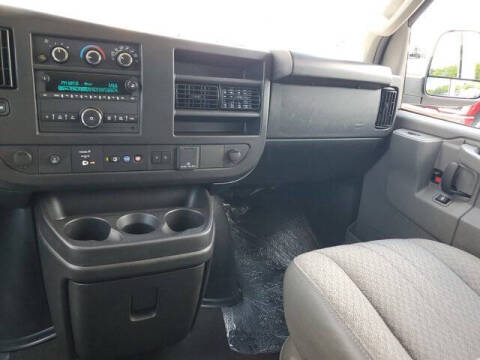 2025 Chevrolet Express LT 3500