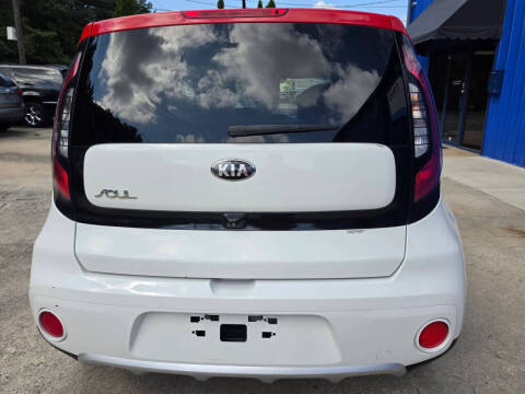 2018 Kia Soul +