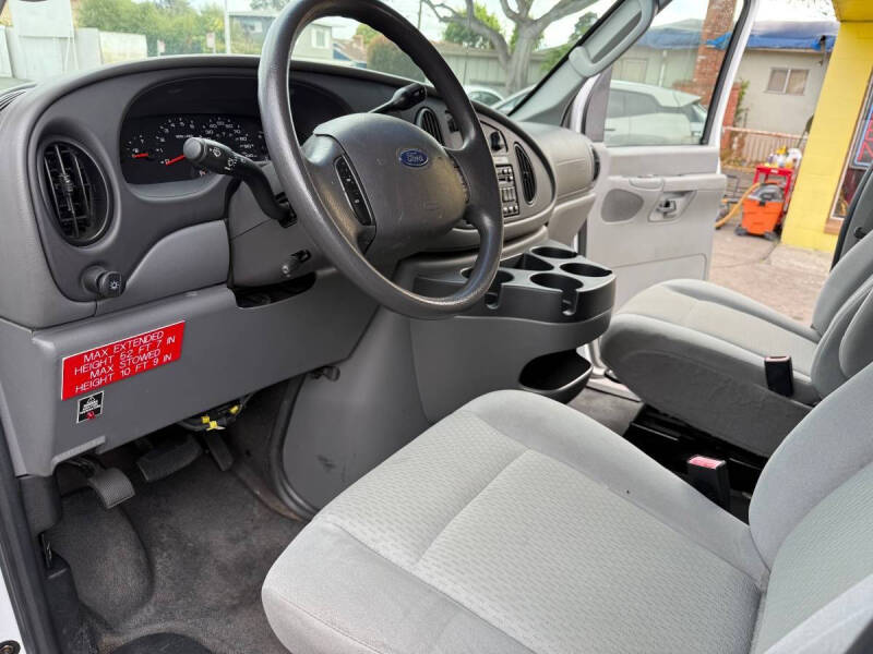 2008 Ford E-Series E-350 SD