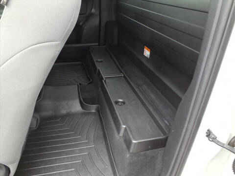 2019 Toyota Tacoma SR