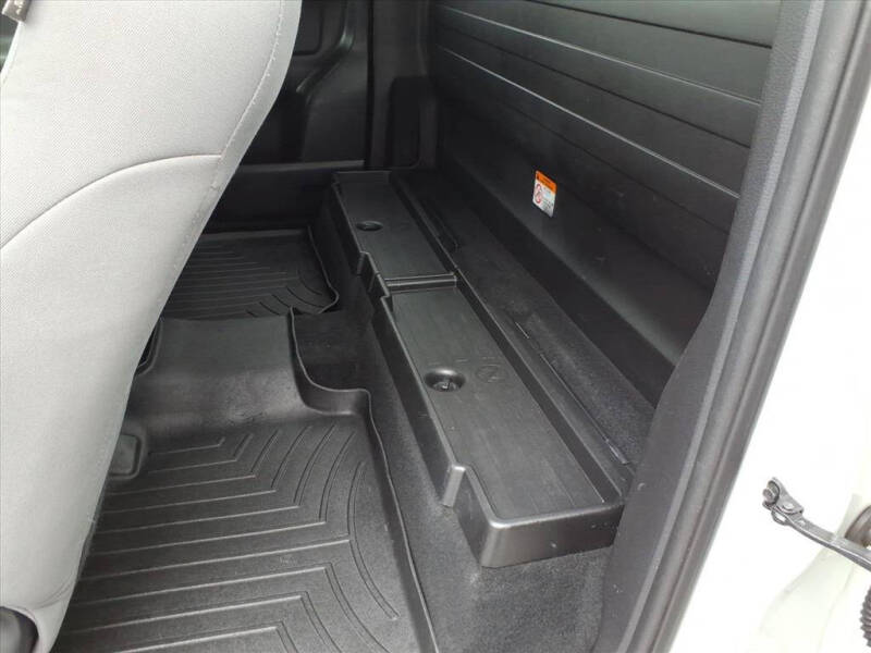 2019 Toyota Tacoma SR