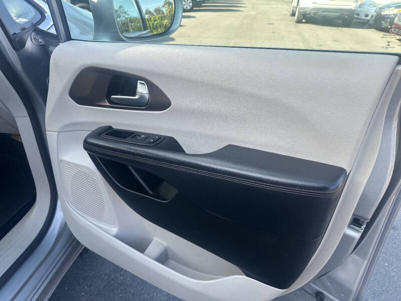 2019 Chrysler Pacifica Touring L