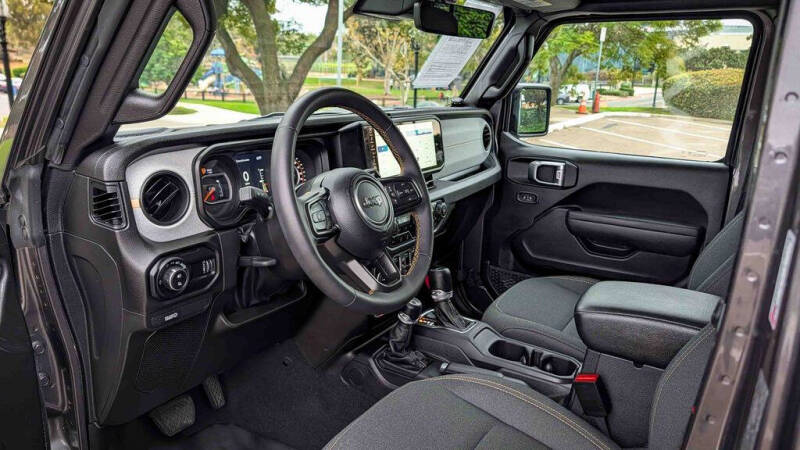 2024 Jeep Gladiator Willys