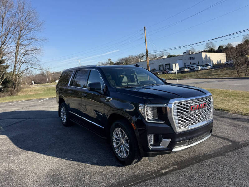 2022 GMC Yukon XL SLT's photo