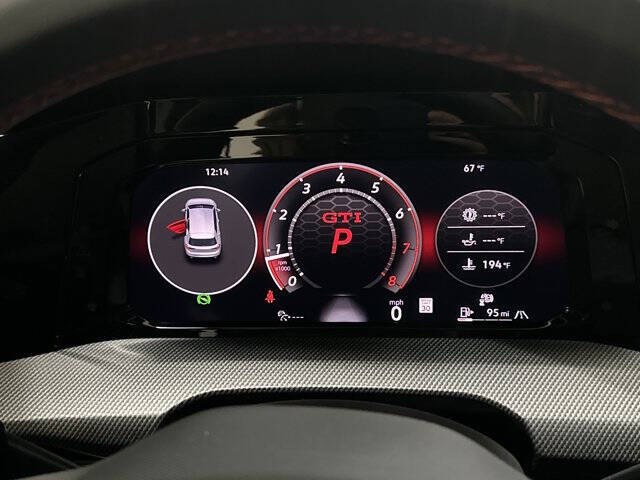 2025 Volkswagen Golf GTI SE