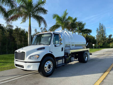 2015 Freightliner M2 106