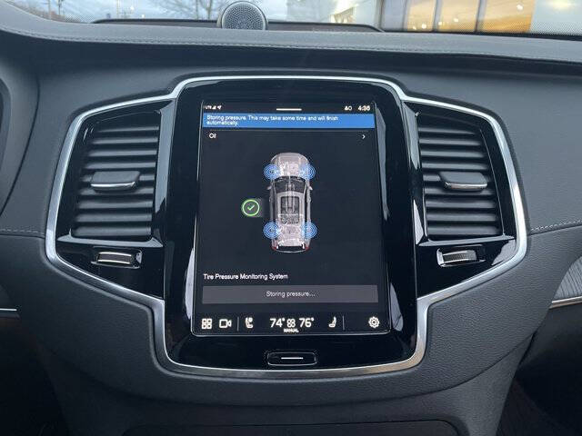 2023 Volvo XC90 Recharge T8 Ultimate Bright Theme 7P