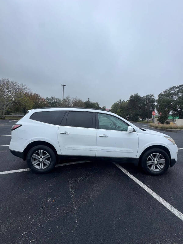 2017 Chevrolet Traverse LT