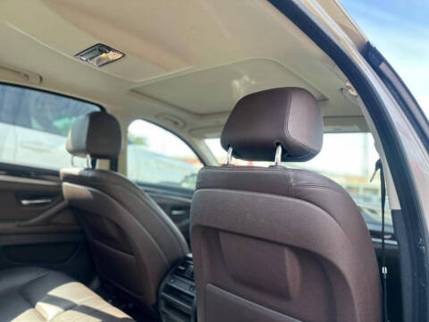 2015 BMW 5 Series 528i xDrive