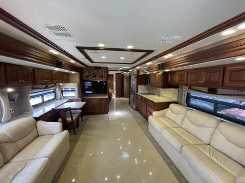 2013 Freightliner XCM Chassis