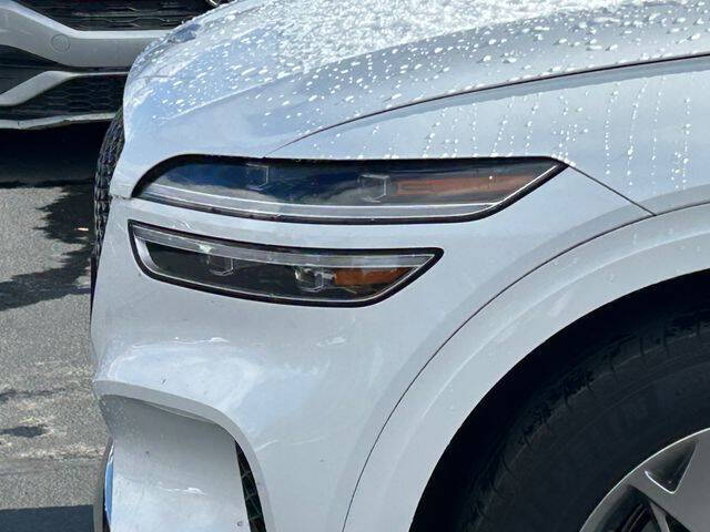 2025 Genesis GV70 2.5T Standard