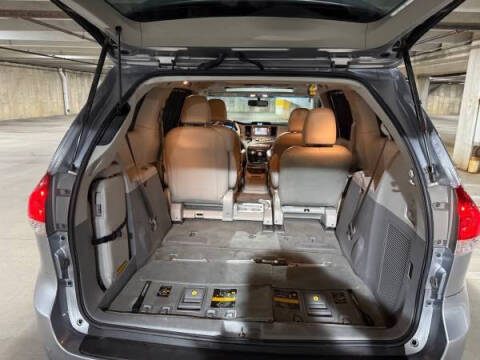 2011 Toyota Sienna XLE 8-Passenger