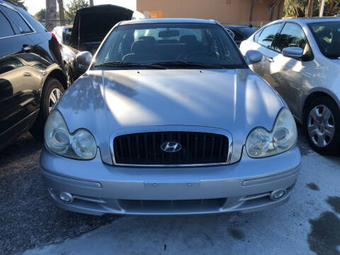 2004 Hyundai Sonata for sale at Executive Motor Group in Leesburg FL