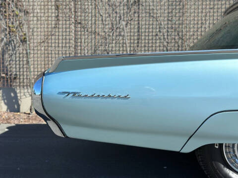1963 Ford Thunderbird