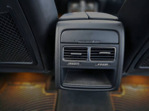 2015 Volkswagen Touareg V6 Lux