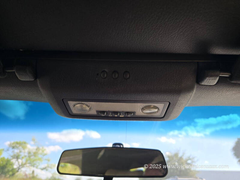 2005 Ford Thunderbird Deluxe